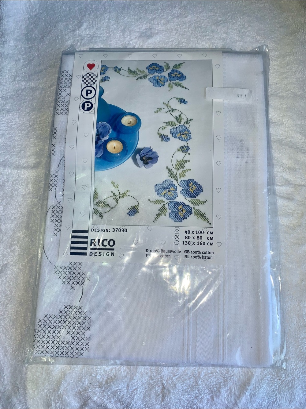 Rico Design Blue Pansies Printed / Traced Cross Stitch Tablecloth (80 x 80 cm)